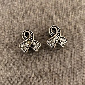 ✨ (2) SILVER RIBBON PANDORA CHARMS ✨